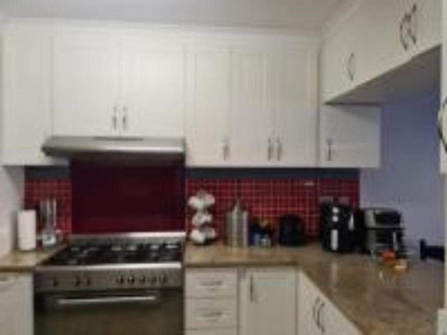 2 Bedroom Property for Sale in Brooklyn Western Cape